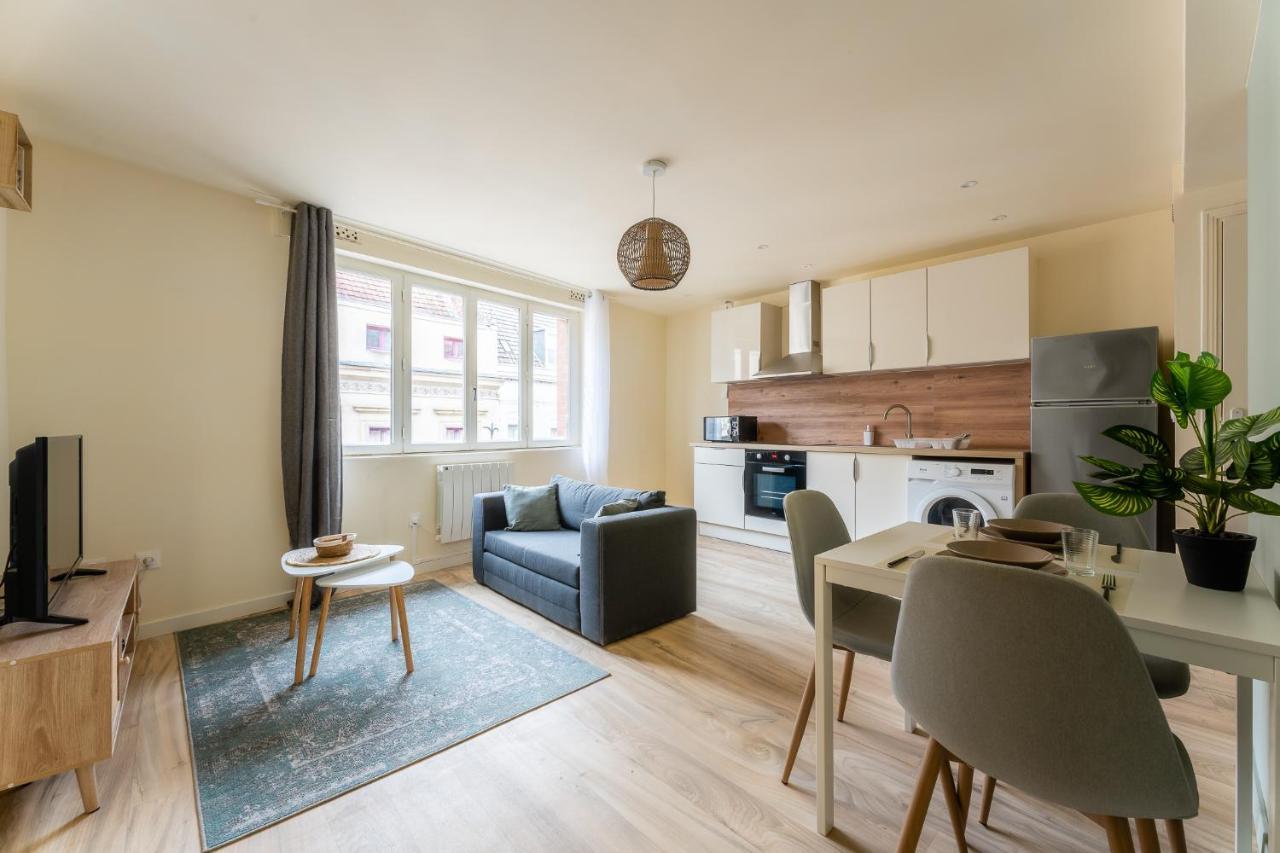 Le Chic - Appartement Elegant & Cosy En Hyper-Centre De Douai Exterior foto